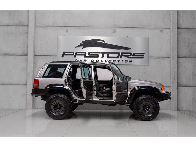 JEEP GRAND CHEROKEE 5.9 LIMITED LX 4X4 V8 16V 1998/1998 PASTORE CAR COLLECTION BENTO GONÇALVES / Carros no Vale JEEP GRAND CHEROKEE 5.9 LIMITED LX 4X4 V8 16V 1998/1998 PASTORE CAR COLLECTION BENTO GONÇALVES / Carros no Vale