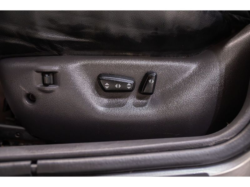 JEEP GRAND CHEROKEE 5.9 LIMITED LX 4X4 V8 16V 1998/1998 PASTORE CAR COLLECTION BENTO GONÇALVES / Carros no Vale JEEP GRAND CHEROKEE 5.9 LIMITED LX 4X4 V8 16V 1998/1998 PASTORE CAR COLLECTION BENTO GONÇALVES / Carros no Vale