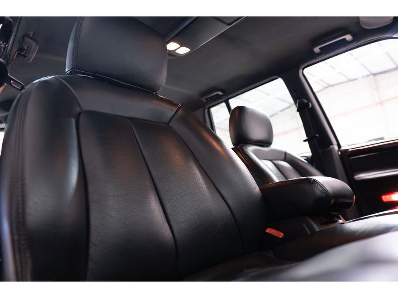 JEEP GRAND CHEROKEE 5.9 LIMITED LX 4X4 V8 16V 1998/1998 PASTORE CAR COLLECTION BENTO GONÇALVES / Carros no Vale JEEP GRAND CHEROKEE 5.9 LIMITED LX 4X4 V8 16V 1998/1998 PASTORE CAR COLLECTION BENTO GONÇALVES / Carros no Vale