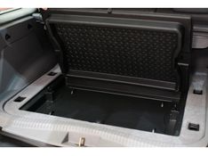 JEEP GRAND CHEROKEE 6.1 SRT HEMI 4X4 V8 16V 2006/2006 PASTORE CAR COLLECTION BENTO GONÇALVES / Carros no Vale