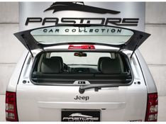 JEEP GRAND CHEROKEE 6.1 SRT HEMI 4X4 V8 16V 2006/2006 PASTORE CAR COLLECTION BENTO GONÇALVES / Carros no Vale