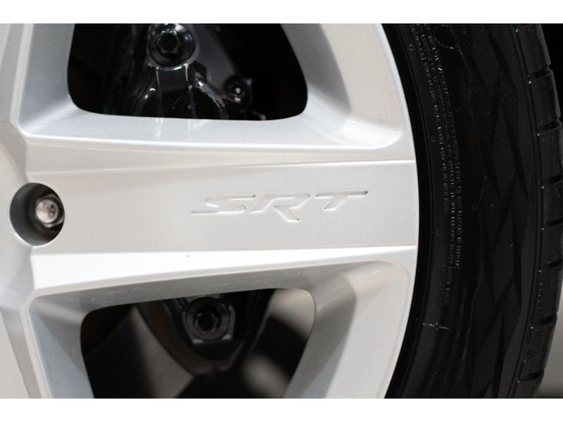 JEEP GRAND CHEROKEE 6.1 SRT HEMI 4X4 V8 16V 2006/2006 PASTORE CAR COLLECTION BENTO GONÇALVES / Carros no Vale JEEP GRAND CHEROKEE 6.1 SRT HEMI 4X4 V8 16V 2006/2006 PASTORE CAR COLLECTION BENTO GONÇALVES / Carros no Vale