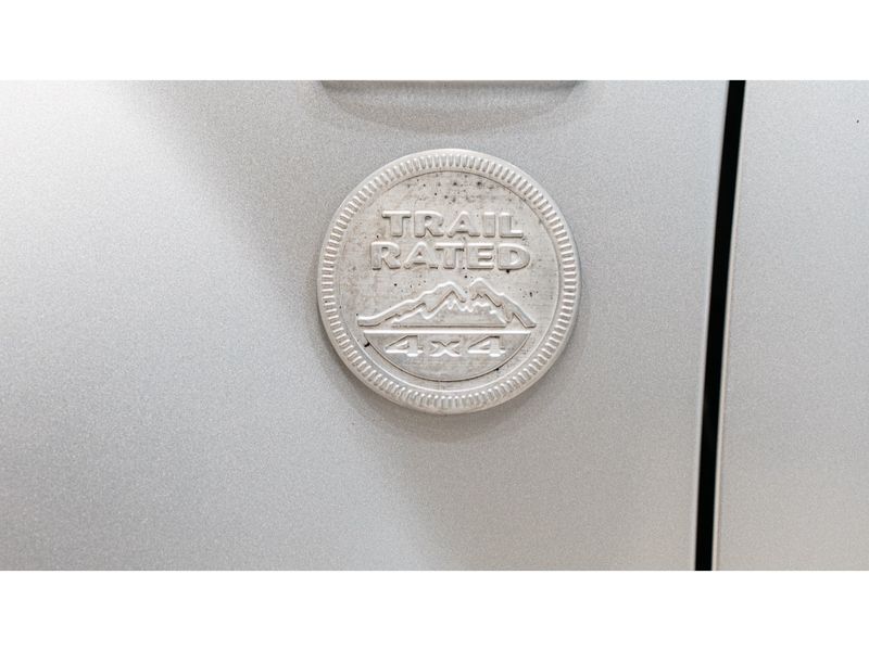 JEEP GRAND CHEROKEE 6.1 SRT HEMI 4X4 V8 16V 2006/2006 PASTORE CAR COLLECTION BENTO GONÇALVES / Carros no Vale JEEP GRAND CHEROKEE 6.1 SRT HEMI 4X4 V8 16V 2006/2006 PASTORE CAR COLLECTION BENTO GONÇALVES / Carros no Vale