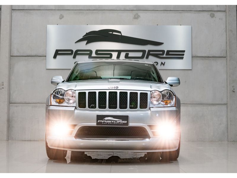 JEEP GRAND CHEROKEE 6.1 SRT HEMI 4X4 V8 16V 2006/2006 PASTORE CAR COLLECTION BENTO GONÇALVES / Carros no Vale JEEP GRAND CHEROKEE 6.1 SRT HEMI 4X4 V8 16V 2006/2006 PASTORE CAR COLLECTION BENTO GONÇALVES / Carros no Vale
