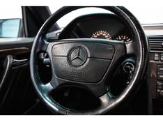 MERCEDES-BENZ C 280 2.8 CLASSIC V6 1994/1995 PASTORE CAR COLLECTION BENTO GONÇALVES / Carros no Vale