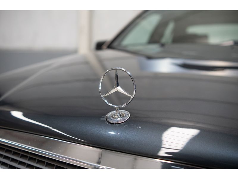 MERCEDES-BENZ C 280 2.8 CLASSIC V6 1994/1995 PASTORE CAR COLLECTION BENTO GONÇALVES / Carros no Vale