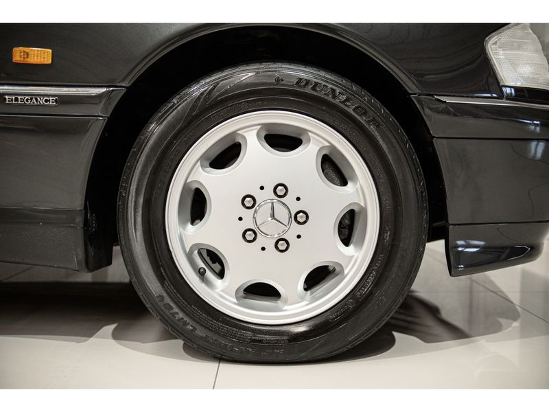 MERCEDES-BENZ C 280 2.8 CLASSIC V6 1994/1995 PASTORE CAR COLLECTION BENTO GONÇALVES / Carros no Vale