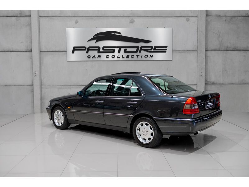 MERCEDES-BENZ C 280 2.8 CLASSIC V6 1994/1995 PASTORE CAR COLLECTION BENTO GONÇALVES / Carros no Vale