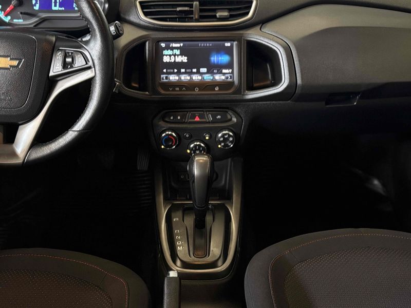 CHEVROLET ONIX 1.4 MPFI LT 8V 2015/2016 LEHMEN VEÍCULOS VENÂNCIO AIRES / Carros no Vale CHEVROLET ONIX 1.4 MPFI LT 8V 2015/2016 LEHMEN VEÍCULOS VENÂNCIO AIRES / Carros no Vale