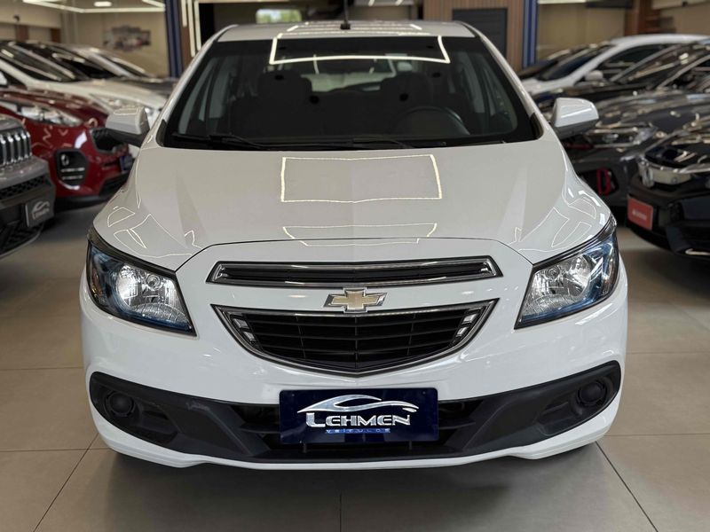 CHEVROLET ONIX 1.4 MPFI LT 8V 2015/2016 LEHMEN VEÍCULOS VENÂNCIO AIRES / Carros no Vale CHEVROLET ONIX 1.4 MPFI LT 8V 2015/2016 LEHMEN VEÍCULOS VENÂNCIO AIRES / Carros no Vale