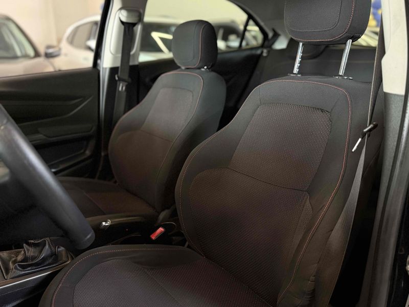 CHEVROLET ONIX 1.4 MPFI LT 8V 2015/2015 LEHMEN VEÍCULOS VENÂNCIO AIRES / Carros no Vale