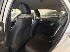 FORD FIESTA 1.6 SE HATCH 16V 2016/2017 LEHMEN VEÍCULOS VENÂNCIO AIRES / Carros no Vale