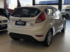 FORD FIESTA 1.6 SE HATCH 16V 2016/2017 LEHMEN VEÍCULOS VENÂNCIO AIRES / Carros no Vale