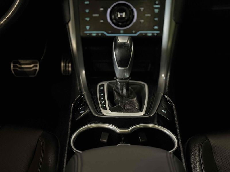 FORD FUSION 2.0 TITANIUM PLUS AWD 16V 2014/2015 LEHMEN VEÍCULOS VENÂNCIO AIRES / Carros no Vale FORD FUSION 2.0 TITANIUM PLUS AWD 16V 2014/2015 LEHMEN VEÍCULOS VENÂNCIO AIRES / Carros no Vale