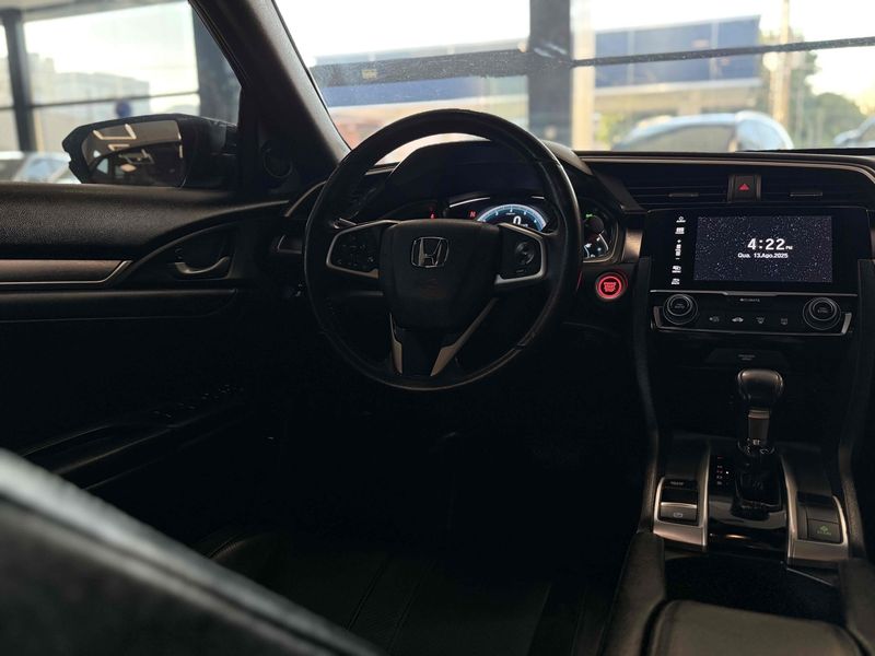 HONDA CIVIC 1.5 16V TURBO TOURING CVT 2016/2017 LEHMEN VEÍCULOS VENÂNCIO AIRES / Carros no Vale
