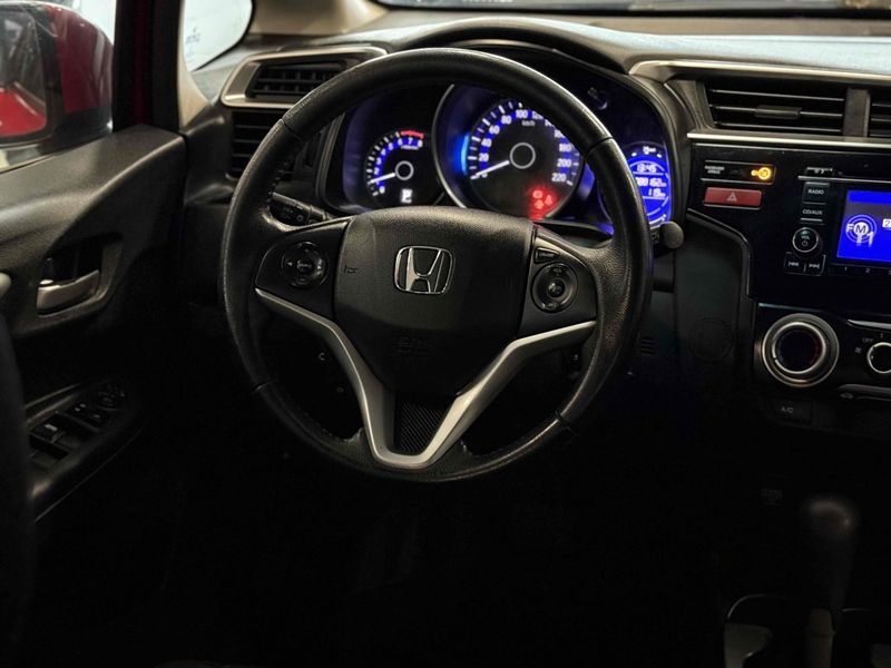 HONDA FIT 1.5 EX 16V 2015/2016 LEHMEN VEÍCULOS VENÂNCIO AIRES / Carros no Vale
