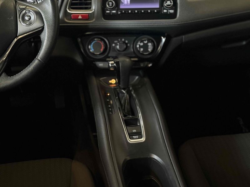 HONDA HR-V 1.8 16V EX 2016/2016 LEHMEN VEÍCULOS VENÂNCIO AIRES / Carros no Vale