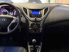 HYUNDAI HB20S 1.6 COMFORT PLUS 16V 2013/2014 LEHMEN VEÍCULOS VENÂNCIO AIRES / Carros no Vale