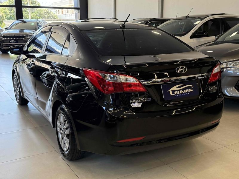 HYUNDAI HB20S 1.6 COMFORT PLUS 16V 2013/2014 LEHMEN VEÍCULOS VENÂNCIO AIRES / Carros no Vale