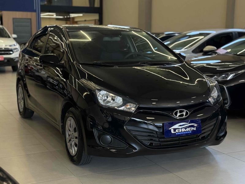 HYUNDAI HB20S 1.6 COMFORT PLUS 16V 2013/2014 LEHMEN VEÍCULOS VENÂNCIO AIRES / Carros no Vale
