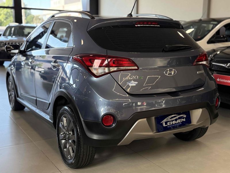 HYUNDAI HB20X 1.6 16V PREMIUM 2016/2017 LEHMEN VEÍCULOS VENÂNCIO AIRES / Carros no Vale