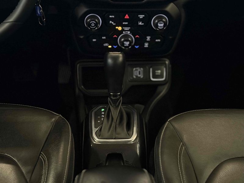 JEEP RENEGADE 1.3 T270 TURBO LONGITUDE AT6 2022/2023 LEHMEN VEÍCULOS VENÂNCIO AIRES / Carros no Vale