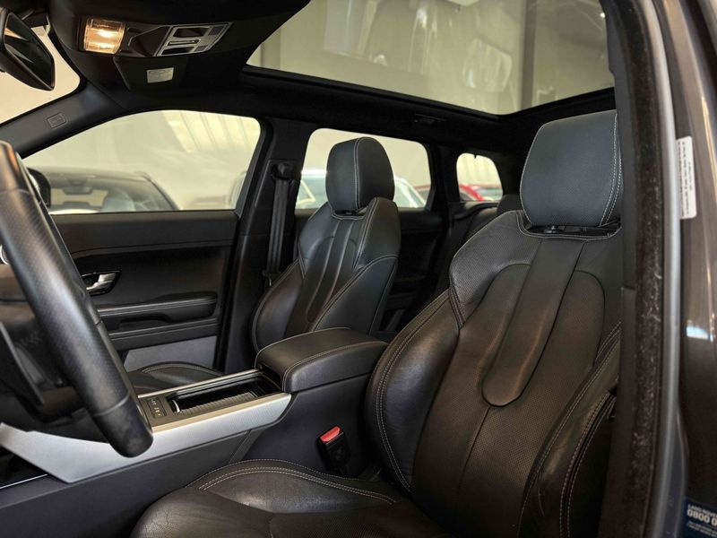 LAND ROVER RANGE ROVER EVOQUE 2.0 DYNAMIC 4WD 16V 2013/2013 LEHMEN VEÍCULOS VENÂNCIO AIRES / Carros no Vale LAND ROVER RANGE ROVER EVOQUE 2.0 DYNAMIC 4WD 16V 2013/2013 LEHMEN VEÍCULOS VENÂNCIO AIRES / Carros no Vale