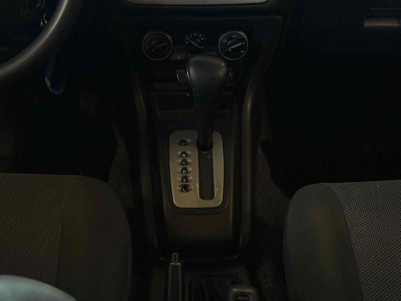 MITSUBISHI PAJERO TR4 2.0 4X4 16V 140CV 2012/2013 LEHMEN VEÍCULOS VENÂNCIO AIRES / Carros no Vale MITSUBISHI PAJERO TR4 2.0 4X4 16V 140CV 2012/2013 LEHMEN VEÍCULOS VENÂNCIO AIRES / Carros no Vale