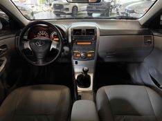 TOYOTA COROLLA 1.8 GLI 16V 2011/2012 LEHMEN VEÍCULOS VENÂNCIO AIRES / Carros no Vale