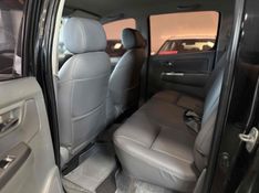 TOYOTA HILUX 3.0 SRV 4X4 CD 16V TURBO INTERCOOLER 2011/2011 LEHMEN VEÍCULOS VENÂNCIO AIRES / Carros no Vale