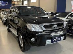 TOYOTA HILUX 3.0 SRV 4X4 CD 16V TURBO INTERCOOLER 2011/2011 LEHMEN VEÍCULOS VENÂNCIO AIRES / Carros no Vale