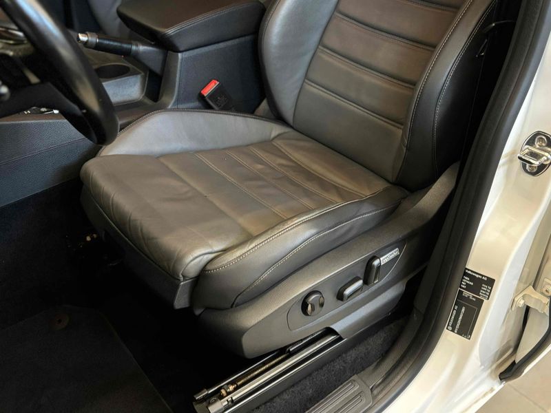 VOLKSWAGEN AMAROK 3.0 V6 TDI HIGHLINE CD 4MOTION 2020/2021 LEHMEN VEÍCULOS VENÂNCIO AIRES / Carros no Vale VOLKSWAGEN AMAROK 3.0 V6 TDI HIGHLINE CD 4MOTION 2020/2021 LEHMEN VEÍCULOS VENÂNCIO AIRES / Carros no Vale