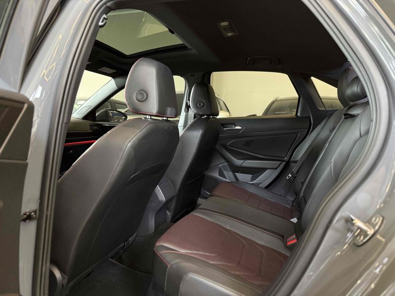 VOLKSWAGEN JETTA 2.0 350 TSI GLI DSG 2023/2024 LEHMEN VEÍCULOS VENÂNCIO AIRES / Carros no Vale