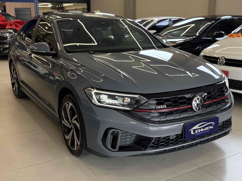 VOLKSWAGEN JETTA 2.0 350 TSI GLI DSG 2023/2024 LEHMEN VEÍCULOS VENÂNCIO AIRES / Carros no Vale