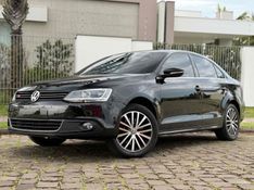 VOLKSWAGEN JETTA 2.0 TSI HIGHLINE 200CV TIPTRONIC 2011/2012 LEHMEN VEÍCULOS VENÂNCIO AIRES / Carros no Vale