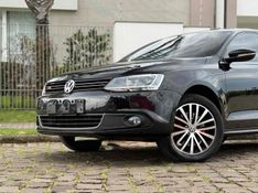 VOLKSWAGEN JETTA 2.0 TSI HIGHLINE 200CV TIPTRONIC 2011/2012 LEHMEN VEÍCULOS VENÂNCIO AIRES / Carros no Vale
