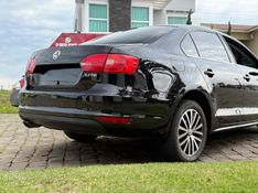 VOLKSWAGEN JETTA 2.0 TSI HIGHLINE 200CV TIPTRONIC 2011/2012 LEHMEN VEÍCULOS VENÂNCIO AIRES / Carros no Vale