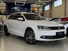 VOLKSWAGEN JETTA 2.0 TSI HIGHLINE 211CV TIPTRONIC 2013/2013 LEHMEN VEÍCULOS VENÂNCIO AIRES / Carros no Vale