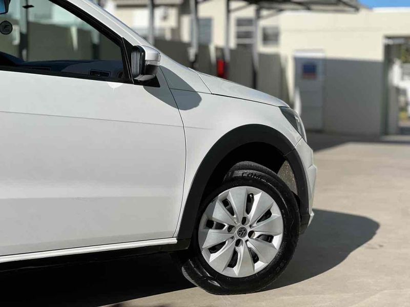 VOLKSWAGEN SAVEIRO 1.6 MSI TRENDLINE CS 8V 2018/2019 LEHMEN VEÍCULOS VENÂNCIO AIRES / Carros no Vale