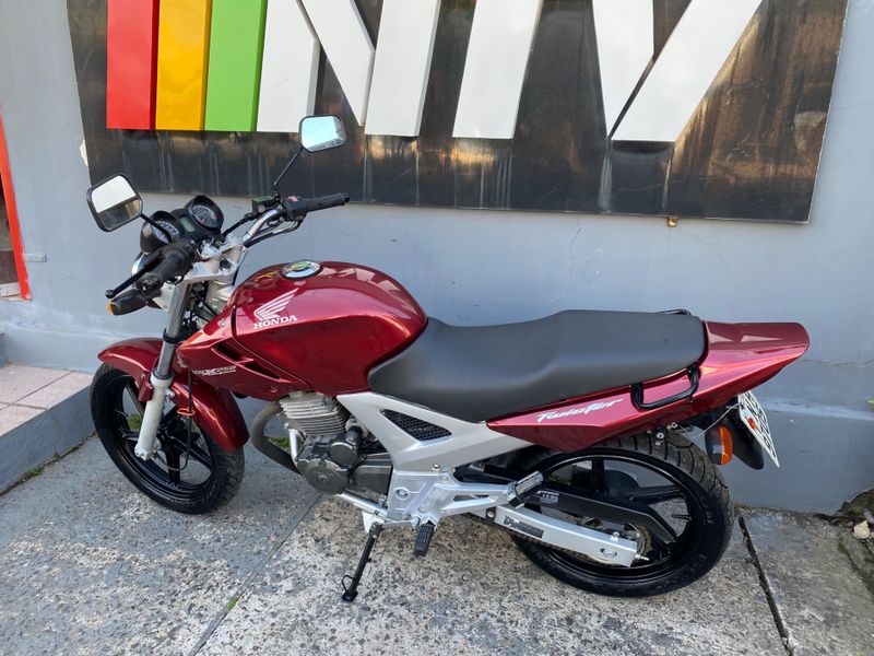 Honda Cbx 250 Twister 2006/2006 NECO TOLATI VEÍCULOS VENÂNCIO AIRES / Carros no Vale Honda Cbx 250 Twister 2006/2006 NECO TOLATI VEÍCULOS VENÂNCIO AIRES / Carros no Vale