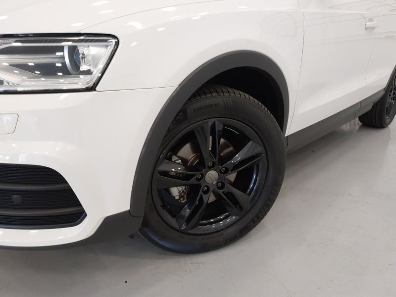 Audi Q3 1.4 TFSI AMBIENTE FLEX 4P S TRONIC 2016/2017 BETIOLO NOVOS E SEMINOVOS LAJEADO / Carros no Vale