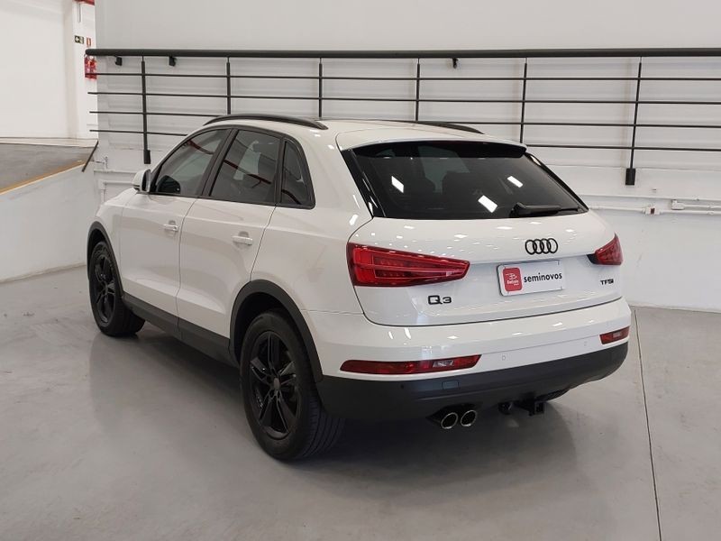Audi Q3 1.4 TFSI AMBIENTE FLEX 4P S TRONIC 2016/2017 BETIOLO NOVOS E SEMINOVOS LAJEADO / Carros no Vale
