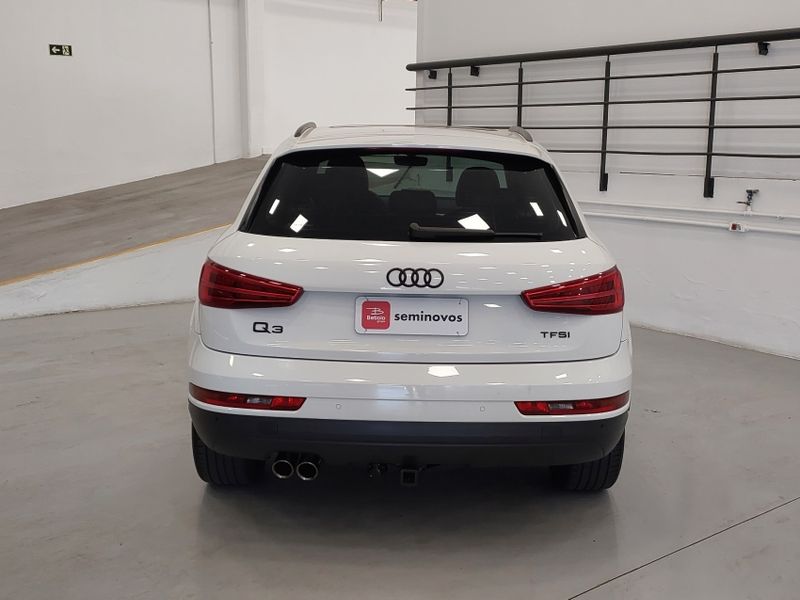Audi Q3 1.4 TFSI AMBIENTE FLEX 4P S TRONIC 2016/2017 BETIOLO NOVOS E SEMINOVOS LAJEADO / Carros no Vale