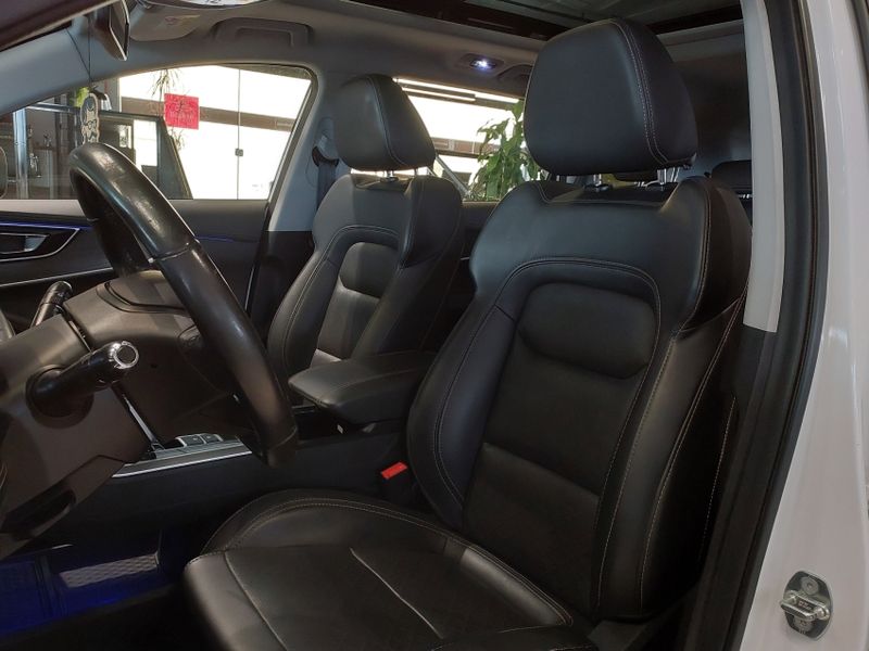 Caoa Chery TIGGO 8 1.6 TGDI GASOLINA TXS DCT 2021/2022 BETIOLO NOVOS E SEMINOVOS LAJEADO / Carros no Vale