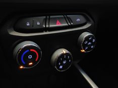 Chevrolet ONIX 1.0 MPFI LT 8V FLEX 4P MANUAL 2018/2019 BETIOLO NOVOS E SEMINOVOS LAJEADO / Carros no Vale