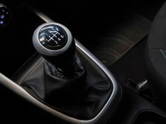 Chevrolet ONIX 1.0 MPFI LT 8V FLEX 4P MANUAL 2018/2019 BETIOLO NOVOS E SEMINOVOS LAJEADO / Carros no Vale