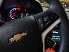 Chevrolet ONIX 1.0 MPFI LT 8V FLEX 4P MANUAL 2018/2019 BETIOLO NOVOS E SEMINOVOS LAJEADO / Carros no Vale