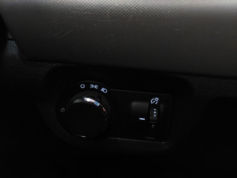 Chevrolet ONIX 1.0 MPFI LT 8V FLEX 4P MANUAL 2018/2019 BETIOLO NOVOS E SEMINOVOS LAJEADO / Carros no Vale Chevrolet ONIX 1.0 MPFI LT 8V FLEX 4P MANUAL 2018/2019 BETIOLO NOVOS E SEMINOVOS LAJEADO / Carros no Vale