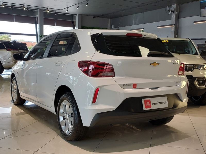 Chevrolet ONIX 1.0 TURBO FLEX LT AUTOMÁTICO 2021/2022 BETIOLO NOVOS E SEMINOVOS LAJEADO / Carros no Vale Chevrolet ONIX 1.0 TURBO FLEX LT AUTOMÁTICO 2021/2022 BETIOLO NOVOS E SEMINOVOS LAJEADO / Carros no Vale