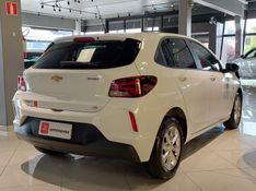 Chevrolet ONIX 1.0 TURBO FLEX LT AUTOMÁTICO 2021/2022 BETIOLO NOVOS E SEMINOVOS LAJEADO / Carros no Vale